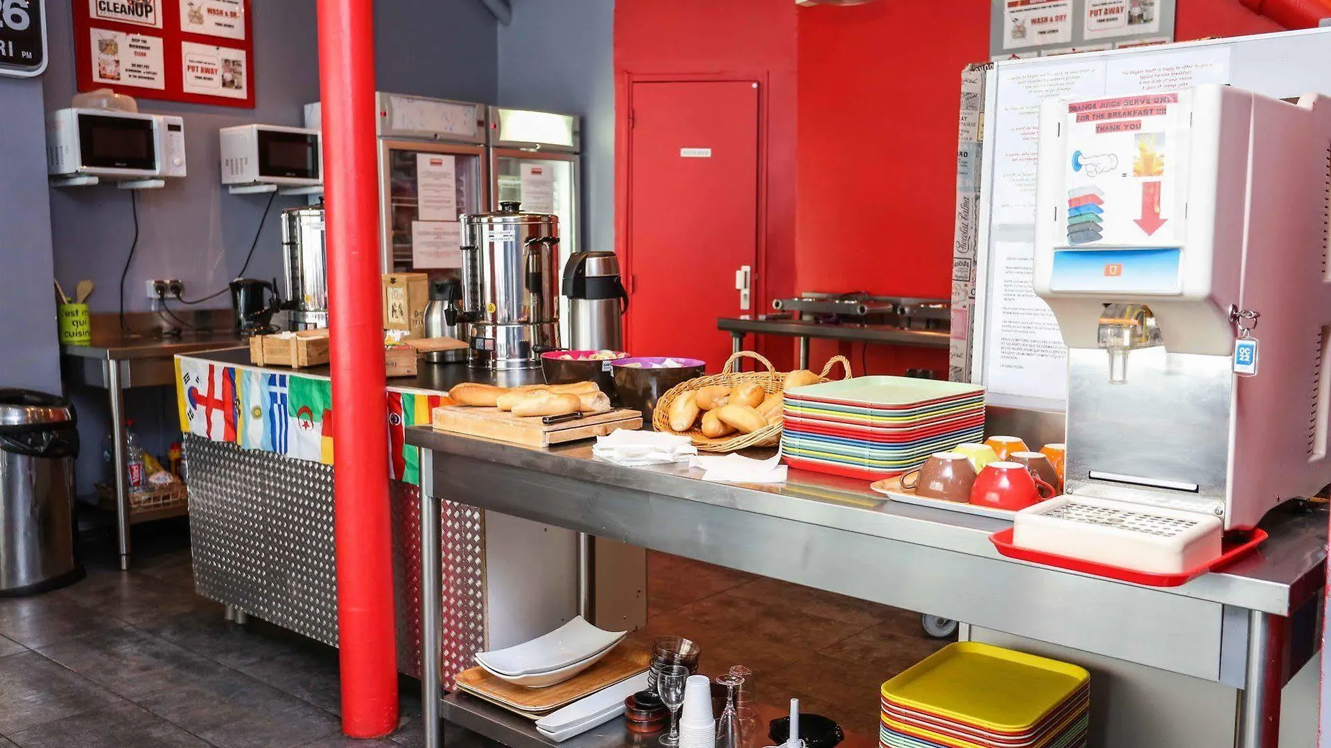 Hostel Le Regent Montmartre By Hiphophostels Paris