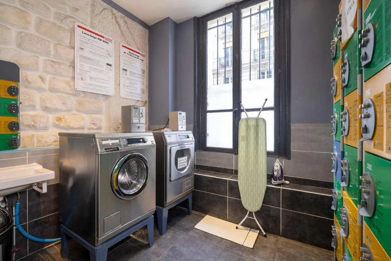 Le Regent Montmartre By Hiphophostels Paris Hostel