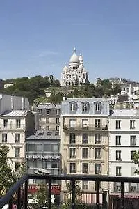 Le Régent Montmartre by Hiphophostels Paris Auberge de jeunesse